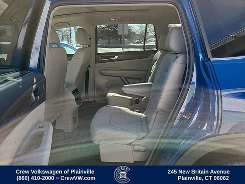 Used 2025 Volkswagen Atlas SEL image 14