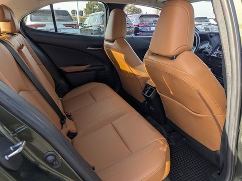 Used 2021 Lexus UX 250h w/ Premium Package image 31