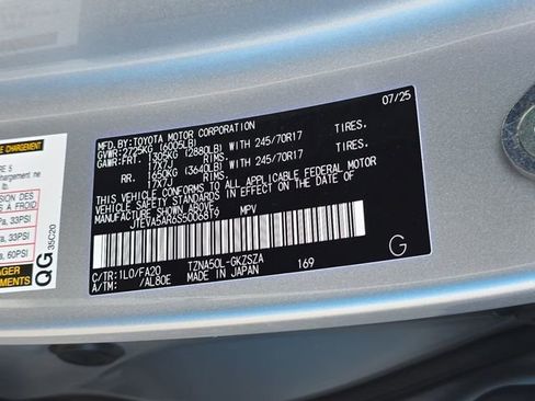 Used 2025 Toyota 4Runner SR5 RWD image 36