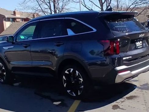 New 2026 Kia Sorento EX AWD/4WD image 9