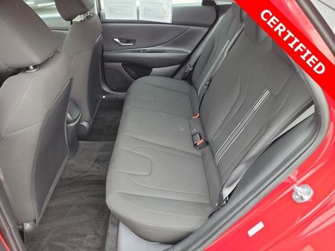 Certified 2023 Hyundai Elantra SEL w/ Preferred Accessory Package image 17