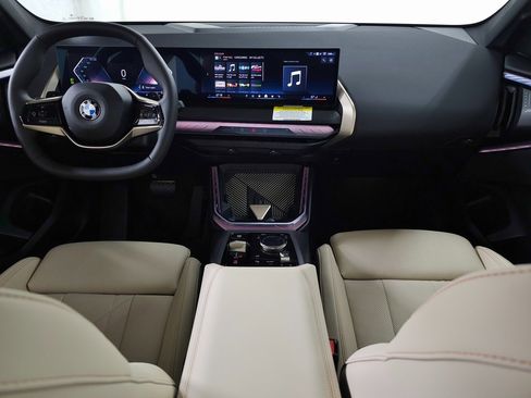 Used 2025 BMW X3 xDrive30i w/ Convenience Package image 9