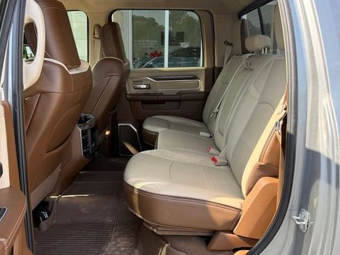 Used 2021 RAM 3500 Laramie AWD/4WD image 10