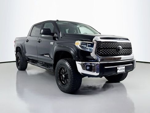 Used 2018 Toyota Tundra SR5 AWD/4WD image 3