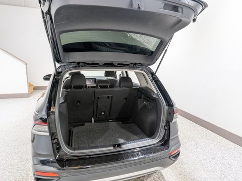 Used 2025 Volkswagen Taos S FWD image 29