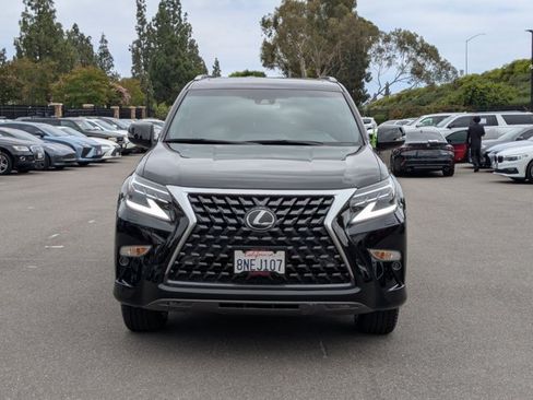 Used 2020 Lexus GX 460 Premium w/ Premium Package AWD/4WD image 3