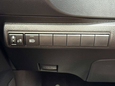 Used 2023 Toyota Corolla SE w/ SE Premium Package image 12