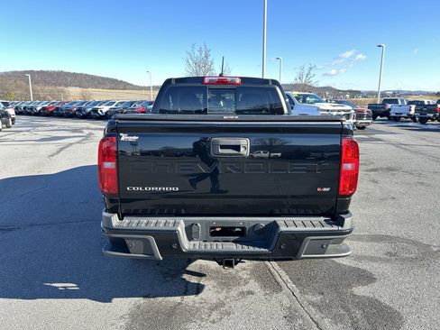 Used 2022 Chevrolet Colorado Z71 w/ Z71 Midnight Edition image 6