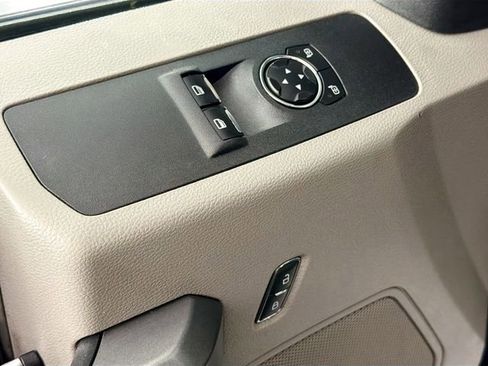 Used 2017 Ford F250 XLT w/ Snow Plow Prep Package image 17