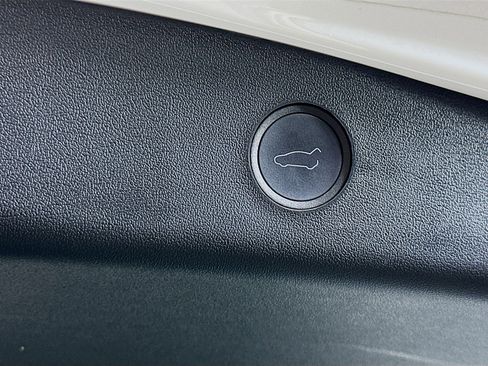 Used 2023 Tesla Model 3 Long Range image 27