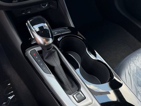 New 2026 Buick Envista Sport Touring w/ Convenience I Package FWD image 19