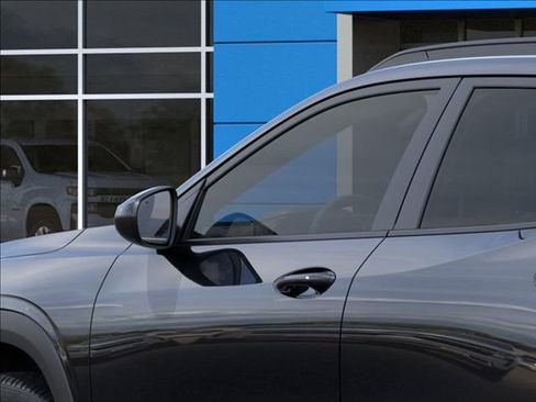 New 2026 Chevrolet Trax LT w/ Driver Confidence Package image 12
