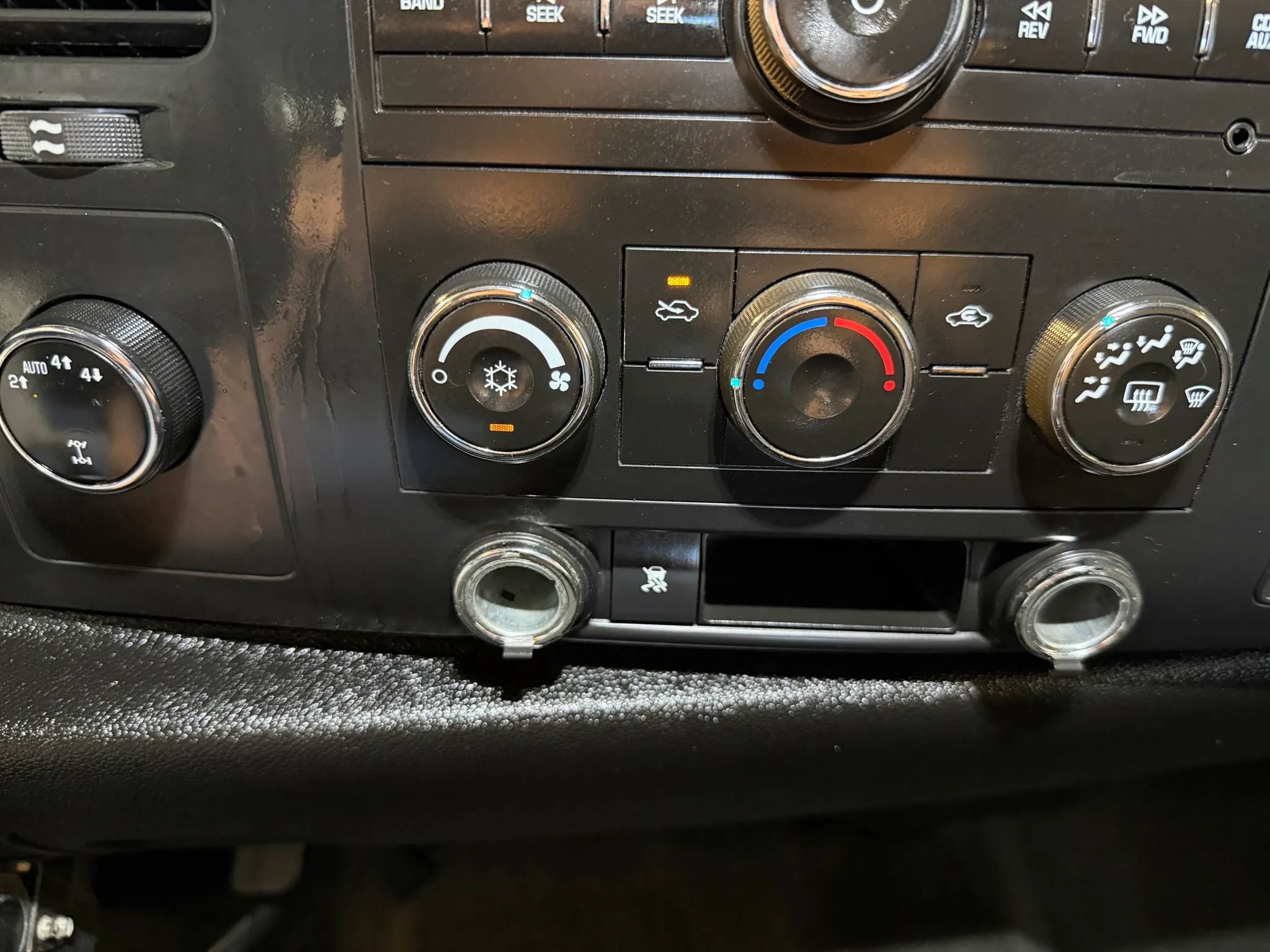 Used 2008 GMC Sierra 1500 SLE w/ Power Pack Plus AWD/4WD image 18