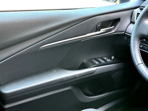 Used 2025 Toyota Camry SE w/ Convenience Package FWD image 26