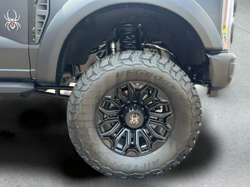 New 2026 Ford F250 Lariat w/ Black Appearance Package AWD/4WD image 14