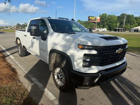 Certified 2026 Chevrolet Silverado 2500 W/T w/ WT Convenience Package AWD/4WD image 10