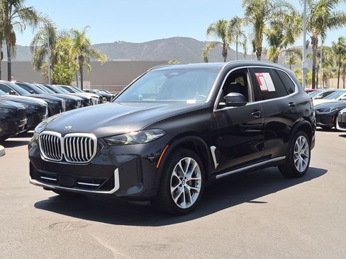 Used 2024 BMW X5 xDrive40i w/ Parking Assistance Package AWD/4WD image 5