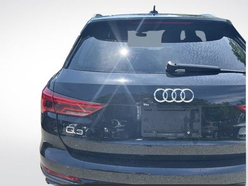 Used 2023 Audi Q3 2.0T Premium Plus w/ Premium Plus Package AWD/4WD image 5