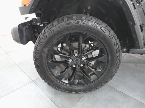 Used 2024 Jeep Gladiator Sport image 26