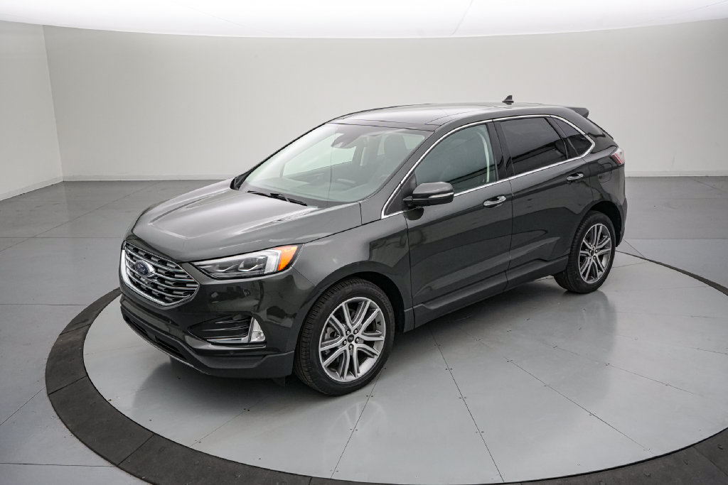 Certified 2024 Ford Edge Titanium w/ Equipment Group 301A AWD/4WD image 8