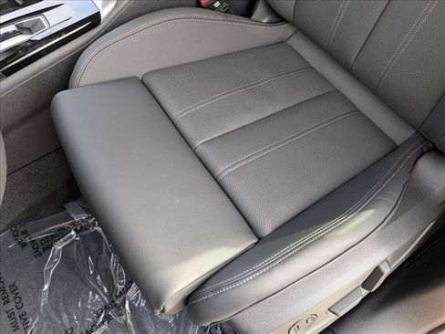 Used 2025 Audi Q5 Premium Plus w/ Premium Plus AWD/4WD image 4