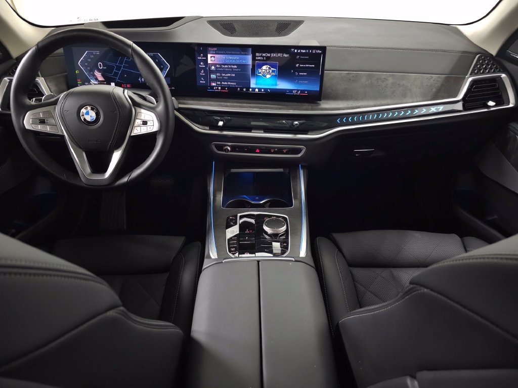 Used 2026 BMW X7 xDrive40i w/ Premium Package AWD/4WD image 14
