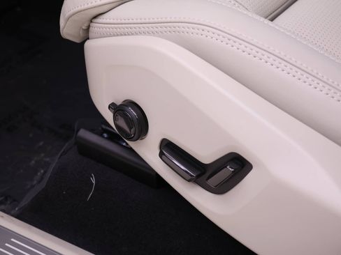 New 2026 Volvo XC90 B6 Ultra w/ Protection Package AWD/4WD image 15