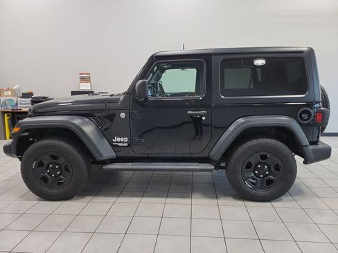 Used 2019 Jeep Wrangler Sport image 18