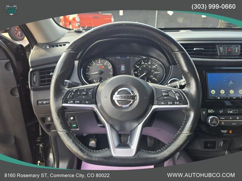 Used 2019 Nissan Rogue SV AWD/4WD image 13