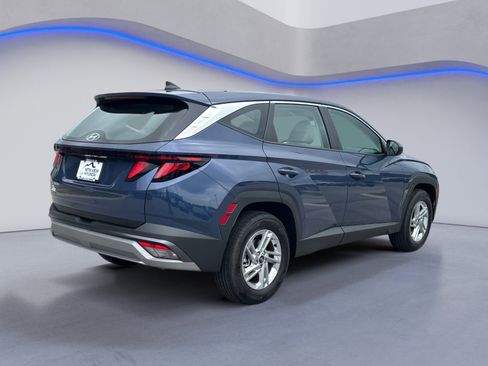 New 2026 Hyundai Tucson SE image 4