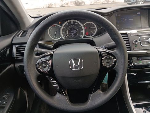 Used 2016 Honda Accord LX image 17