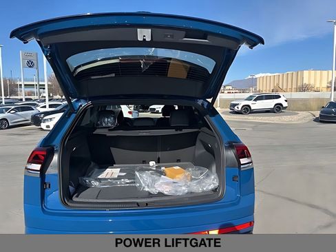 New 2026 Volkswagen Atlas Cross Sport SEL Premium R-Line image 15