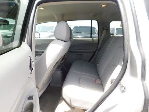 Used 2009 Chevrolet HHR LS image 13