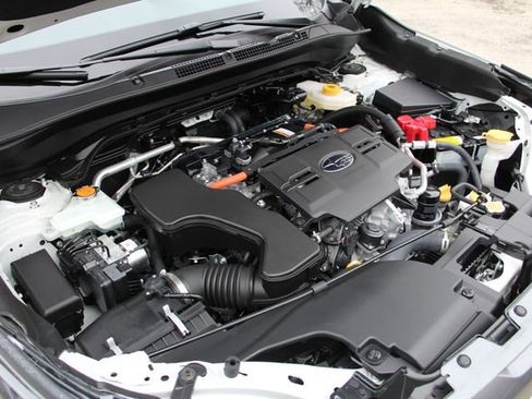 Certified 2025 Subaru Forester Premium AWD/4WD image 15
