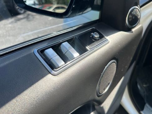 Used 2020 Land Rover Range Rover Sport HSE Dynamic image 31