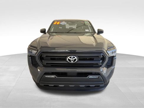 Used 2026 Toyota Tacoma SR5 AWD/4WD image 5