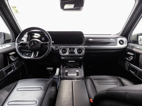 Used 2025 Mercedes-Benz G 550 image 28