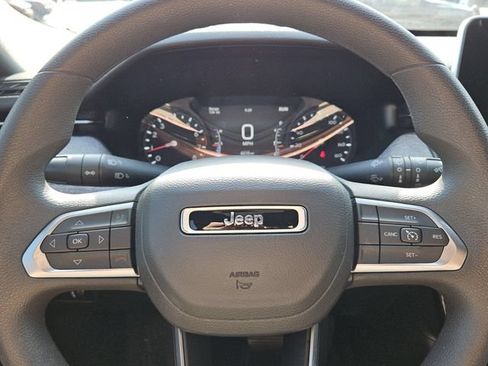 Used 2025 Jeep Compass Sport AWD/4WD image 20