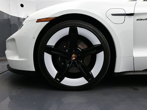 Certified 2025 Porsche Taycan AWD/4WD image 5