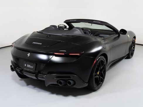 Used 2025 Ferrari Roma Spider RWD image 2