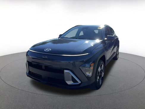 Used 2025 Hyundai Kona SEL image 7