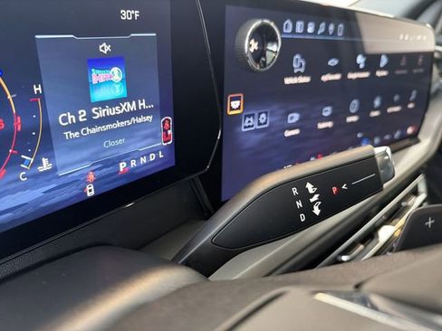 New 2026 Chevrolet Traverse LT w/ Sun and Wheel Package image 31