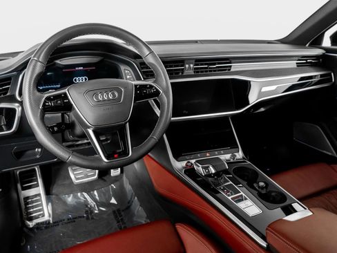 Used 2023 Audi S6 Prestige w/ Prestige Package image 2