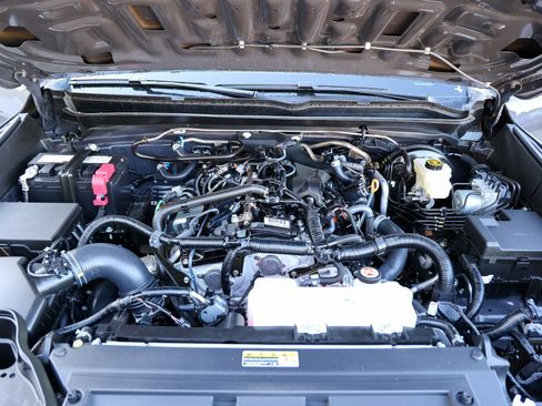 Used 2025 Toyota Tacoma SR5 image 17