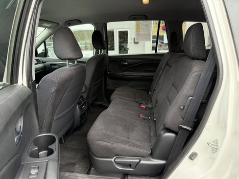Used 2018 Honda Pilot EX image 14