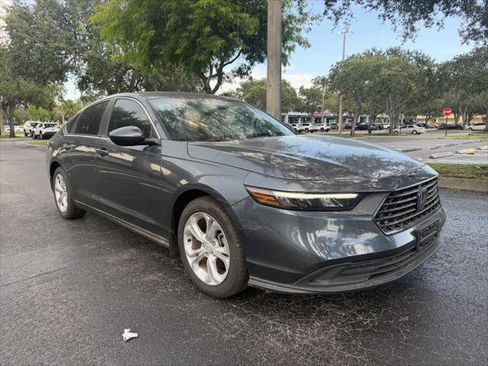 Used 2023 Honda Accord LX image 9