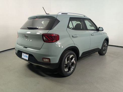 New 2026 Hyundai Venue SEL FWD image 7