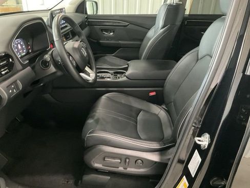 Certified 2025 Honda Pilot Elite image 4