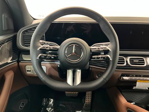 New 2026 Mercedes-Benz GLS 450 4MATIC image 12