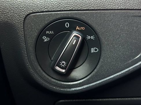 Used 2021 Volkswagen Atlas SEL AWD/4WD image 30